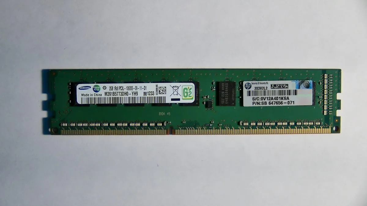 Samsung 2GB DDR3L 1333MHz UDIMM ECC Server Memory — photo of our stock