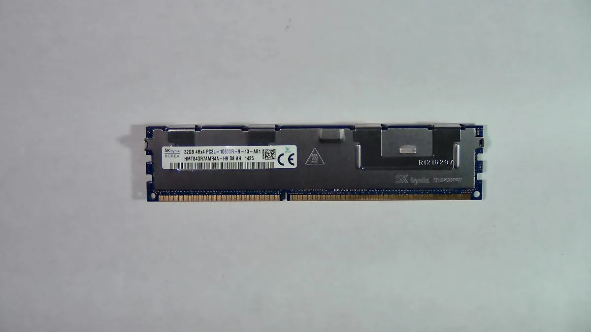 SK Hynix 32GB DDR3L 1333MHz RDIMM ECC Registered Server Memory — photo of our stock