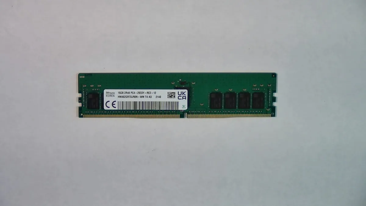 SK Hynix 16GB DDR4 2933MHz RDIMM ECC Registered Server Memory — photo of our stock